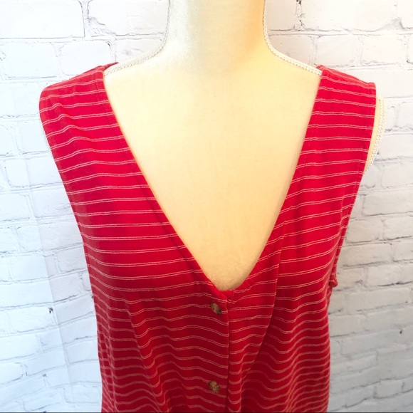 t.la | Anthro red tie-front button up tank top - Picture 4 of 11